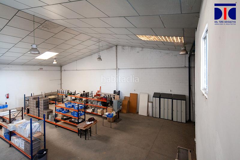 Foto 890f25d1-4cee-42fc-a917-f2235a4756f4. Industrial building in La Paz Alcalá de Guadaira