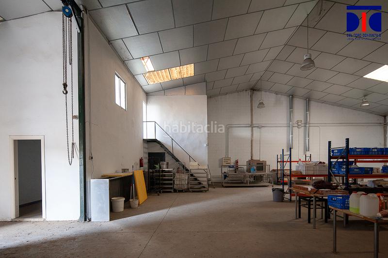 Foto d0351aea-1ab7-47ad-bb68-9059ed9252d0. Industrial building in La Paz Alcalá de Guadaira