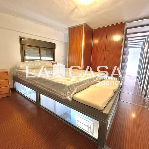 Foto 5fa33e19-9c05-48a1-b34e-27e7a39c9a95. Loft in Cruz Roja Sevilla