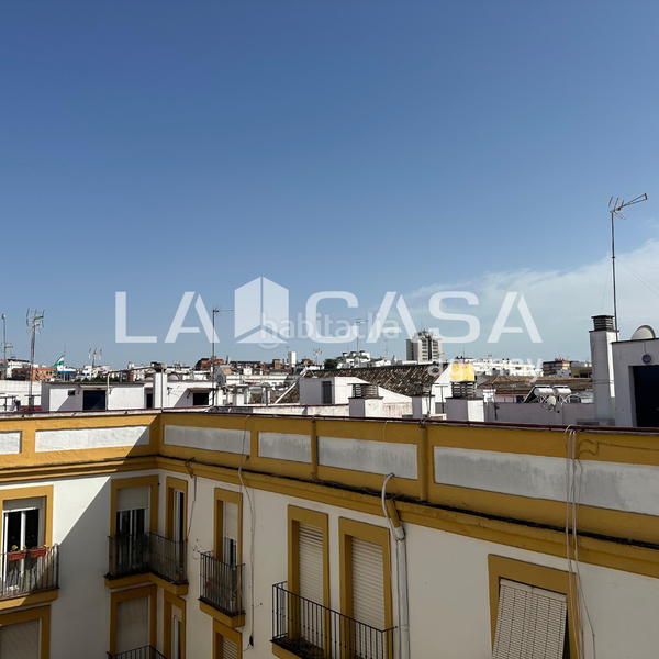 Foto 56a60d1b-3625-4f0f-8797-f3cfec50c093. Appartamento in Triana Casco Antiguo Sevilla