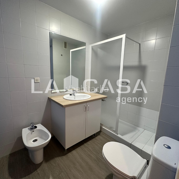 Foto 9fda9c51-8f41-4d8c-8096-23939f6e9d59. Pis a Triana Casco Antiguo Sevilla