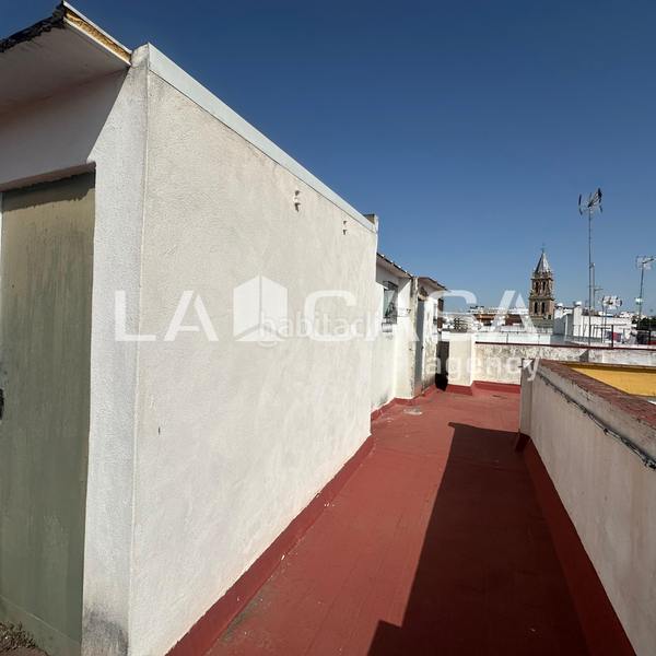 Foto e6b17546-8e27-4614-bebb-91c5a593fb56. Piso en Triana Casco Antiguo Sevilla