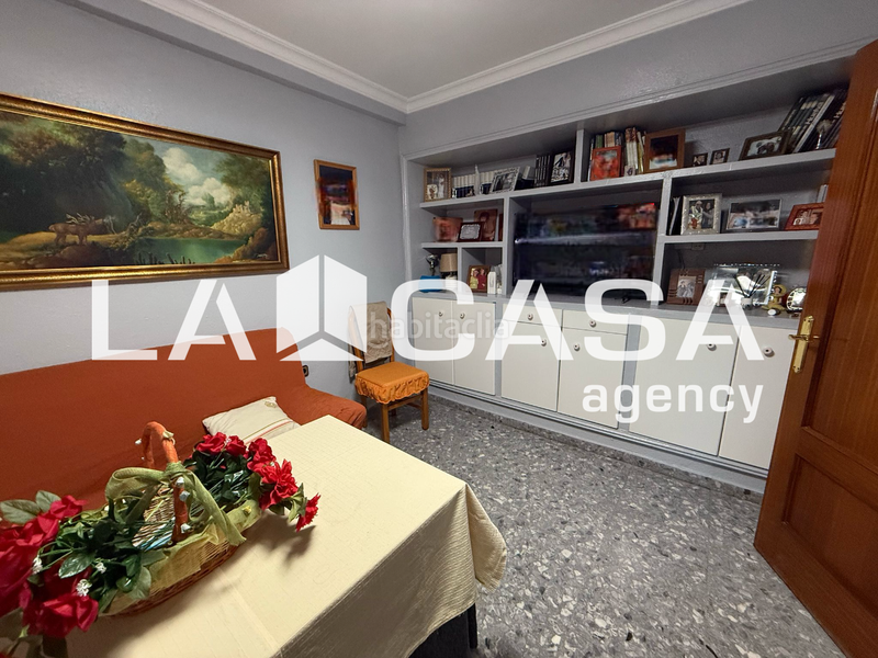 Foto 59d99c67-c2ad-4d1c-9446-e63455f7cda1. Casa aparellada amb aparcament a cerros de Montequinto Montequinto