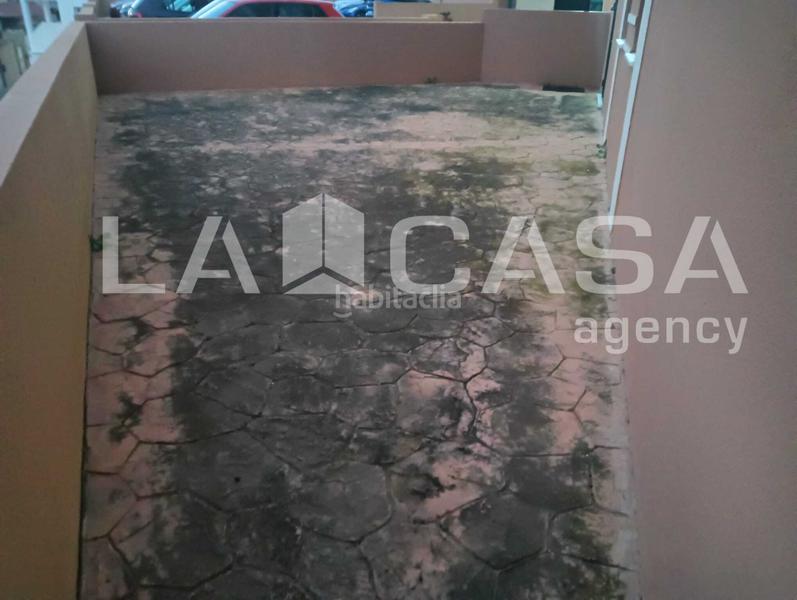 Foto 1f94e228-30d8-4fa6-a34b-418ef39cec21. Piano terra con parcheggio in El Zabal-Santa Margarita Línea de la Concepción (La)