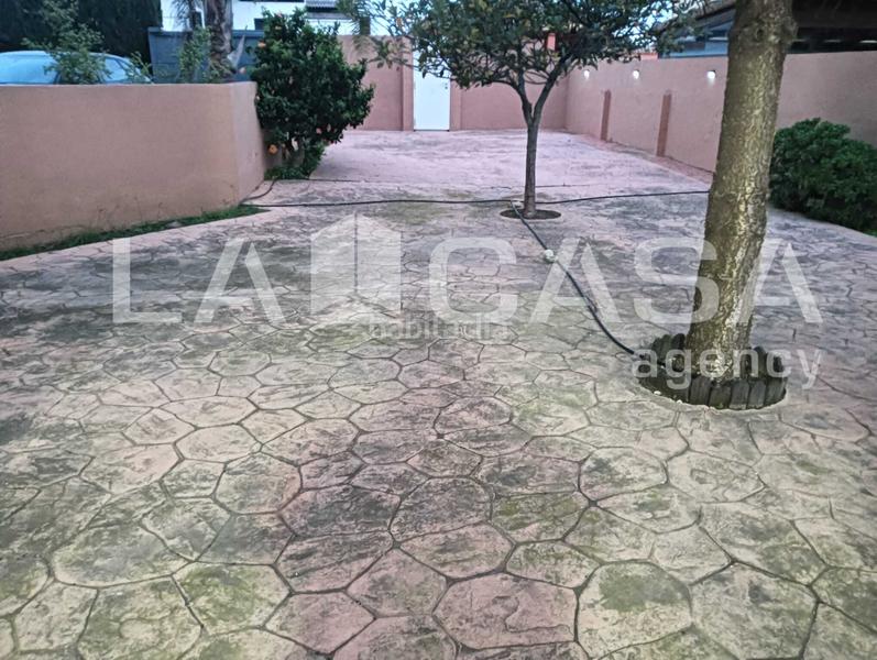 Foto 519cf4ab-706f-49b8-9f7e-b1dbce0c0ed2. Piano terra con parcheggio in El Zabal-Santa Margarita Línea de la Concepción (La)