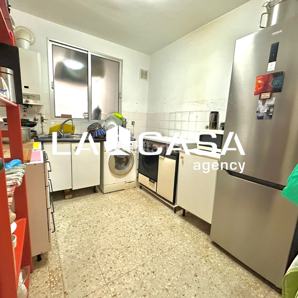 Foto 0a13a05e-e934-462d-b931-b4d1e7d05d7f. Etagenwohnung mit parking in San Julián Sevilla