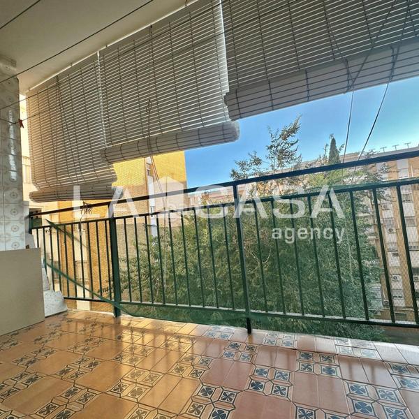 Foto 76f78a21-14f3-4ab6-b826-97e5c29511bf. Appartement dans Villegas Sevilla