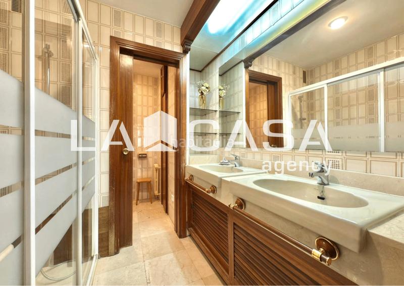 Foto bd91a834-cee4-4949-accc-75dac78e11fd. Etagenwohnung mit parking in Los Remedios Sevilla