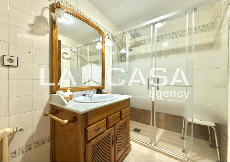 Foto 313fbfb0-414f-48e8-b9be-4c9854caee3d. Flat with parking in Los Remedios Sevilla