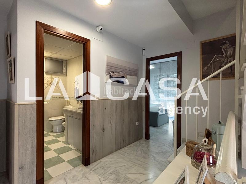 Foto 64a9ca5d-3540-478c-b8e6-218279caae65. Casa pareada en Olivar de Quintos Montequinto