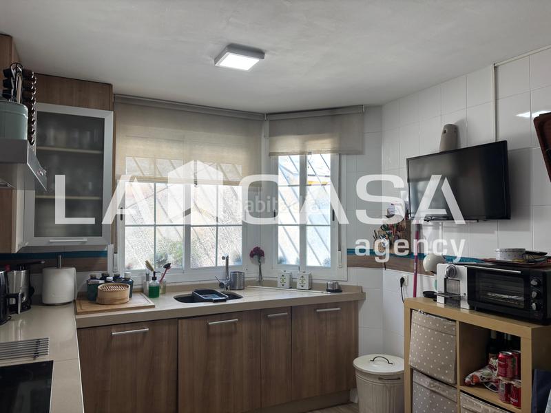 Foto cb80623e-ad70-4067-aaa7-3b0480cb6df2. Casa pareada en Olivar de Quintos Montequinto