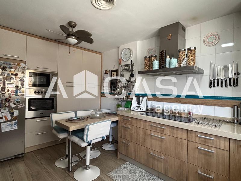 Foto d95977b9-c26d-4051-a02d-0386c77b80ea. Casa pareada en Olivar de Quintos Montequinto