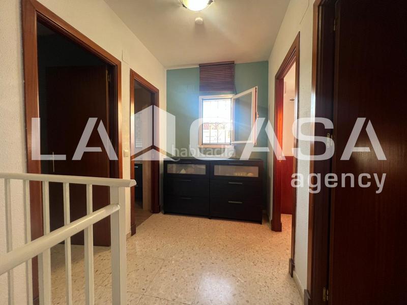 Foto a81d7d15-9870-47dc-a381-87e567b1ef57. Casa a schiera con parcheggio in Arco Norte - Avda España Dos Hermanas