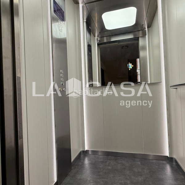 Foto eea91071-7c6a-44d9-ba6e-c40fde7b5fc5. Appartamento con riscaldamento in San Julián Sevilla