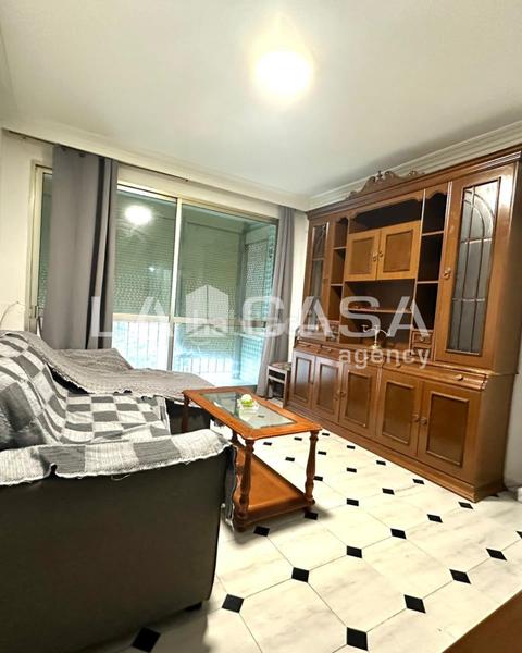 Foto 1f3a50e8-46d4-4b4f-9e25-879d914415f2. Appartement dans El Torrejón - El Cerezo Sevilla
