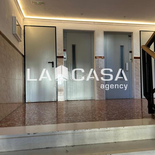 Foto 4a4e7993-38ea-4712-a189-7b9c71e373f9. Appartement dans El Torrejón - El Cerezo Sevilla