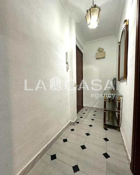 Foto a160b6aa-c995-47ab-b19e-aa6fdcbdcab0. Appartement dans El Torrejón - El Cerezo Sevilla