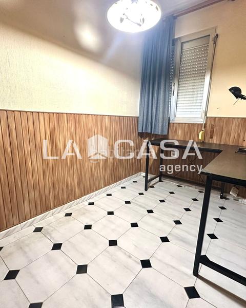 Foto b28af714-2de0-4c81-ac9f-c93c4540ecf7. Appartement dans El Torrejón - El Cerezo Sevilla