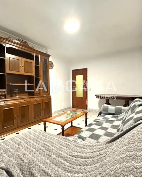 Foto f57b3d32-3cb6-4f98-aafa-dacef1ad286b. Appartement dans El Torrejón - El Cerezo Sevilla