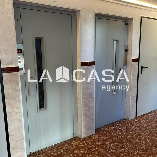 Foto f9cf44bf-cdcc-4233-8a82-10a56beb0405. Appartement dans El Torrejón - El Cerezo Sevilla