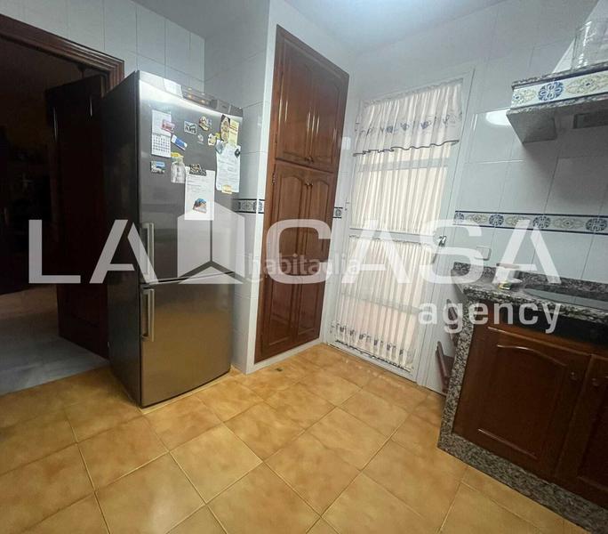 Foto 38e5b19d-40d7-4c84-90ee-8f99d3b3baaa. Casa adossada amb calefacció aparcament a Vista Azul - Consolación Dos Hermanas