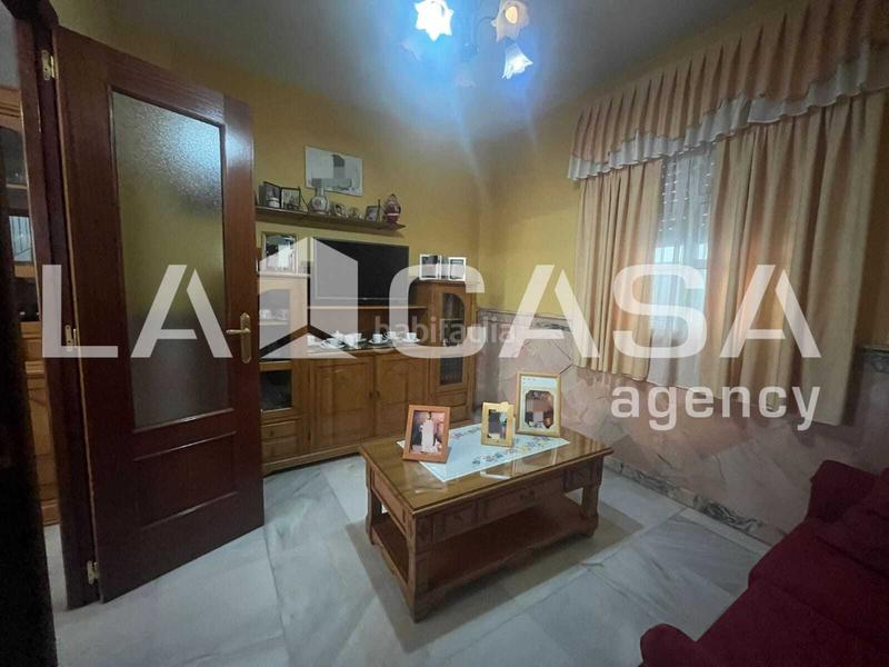 Foto f8ba714b-9d5f-494e-958e-76da618a7ae7. Casa adossada amb calefacció aparcament a Vista Azul - Consolación Dos Hermanas