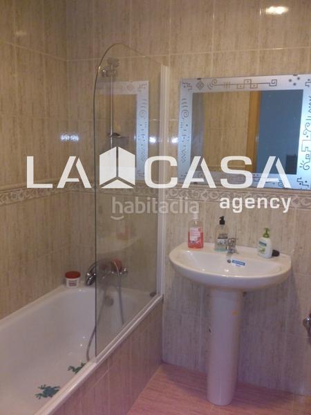 Foto c97da271-851d-4967-8d50-a1c2e3203a48. Casa adosada en La Motilla - Fuente del Rey Dos Hermanas