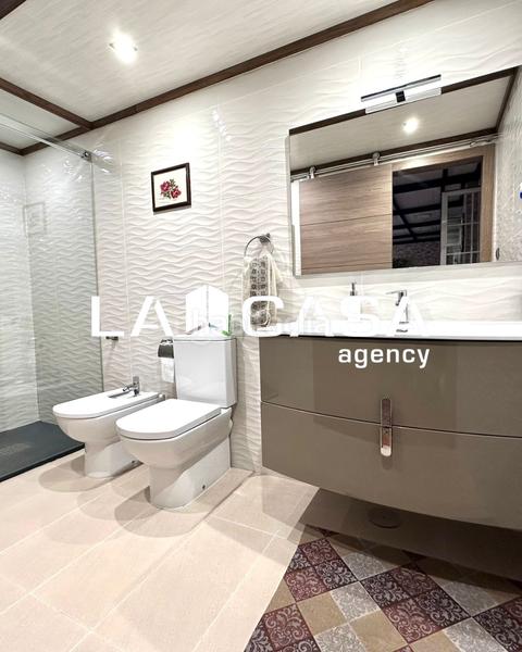 Foto 625d6e09-d7b8-4e23-ba76-fe8d2b286c8f. Casa a schiera con piscina in Urbadiez - Entrepuentes Sevilla