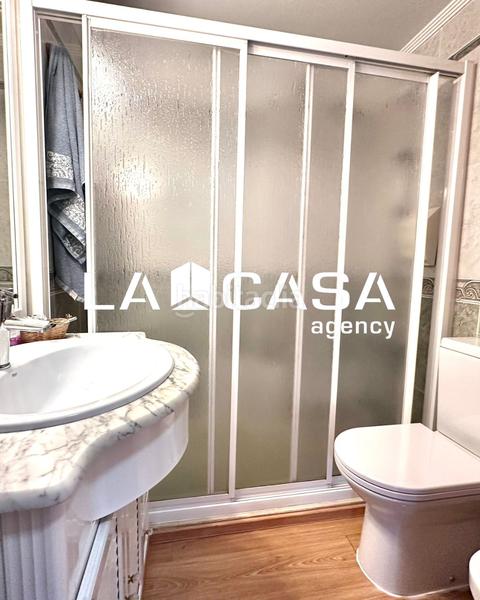 Foto edc95057-8a00-45f4-b40c-d7f39f7f48c7. Maison jumelée avec piscine dans Urbadiez - Entrepuentes Sevilla