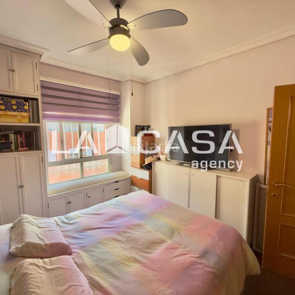 Foto 2599ea9f-832b-4b46-8c60-2c0c67907b6a. Dachwohnung in colores - entreparques Sevilla