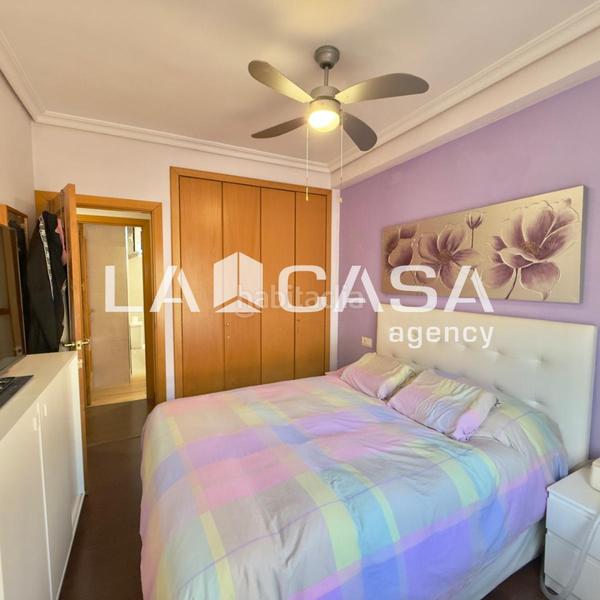 Foto 64c1aa63-d8fb-45a2-bf78-a42909e9592a. Dachwohnung in colores - entreparques Sevilla