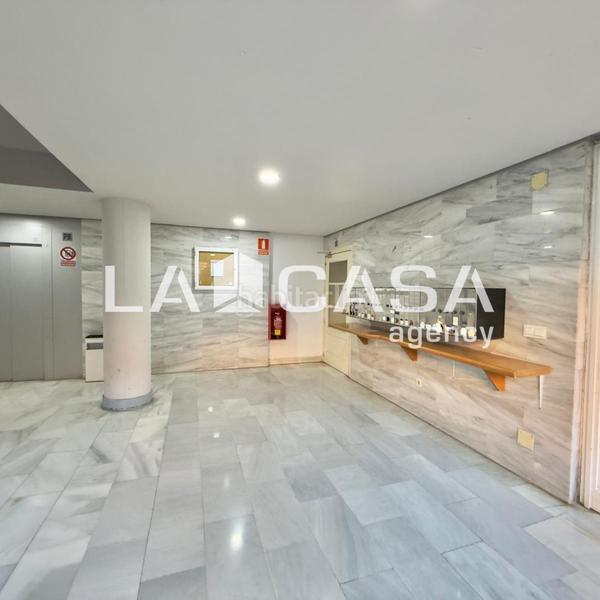 Foto 8e179a39-a771-42df-ae5d-650a1efc7387. Dachwohnung in colores - entreparques Sevilla