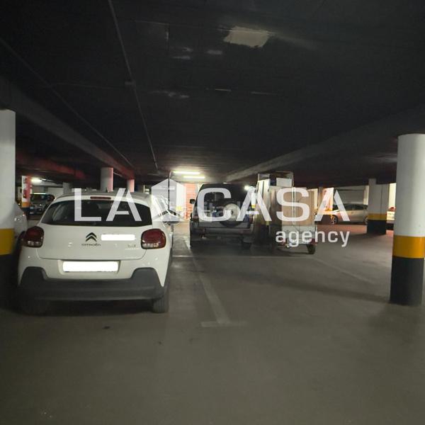 Foto f76d57cd-47d9-466a-bb2b-d47c21a43555. Dachwohnung in colores - entreparques Sevilla