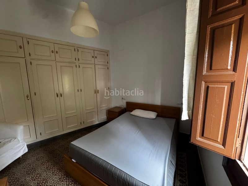 Foto adb85487-d1c4-4f32-8a29-12c0c4c0a329. Pis a Barrio del Nervión Sevilla