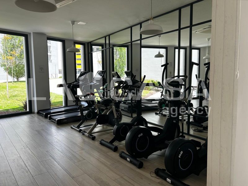 Foto 77a7e4f7-3b03-4646-aba0-4b414a31a41e. Pis amb aparcament piscina a Entrenúcleos Dos Hermanas