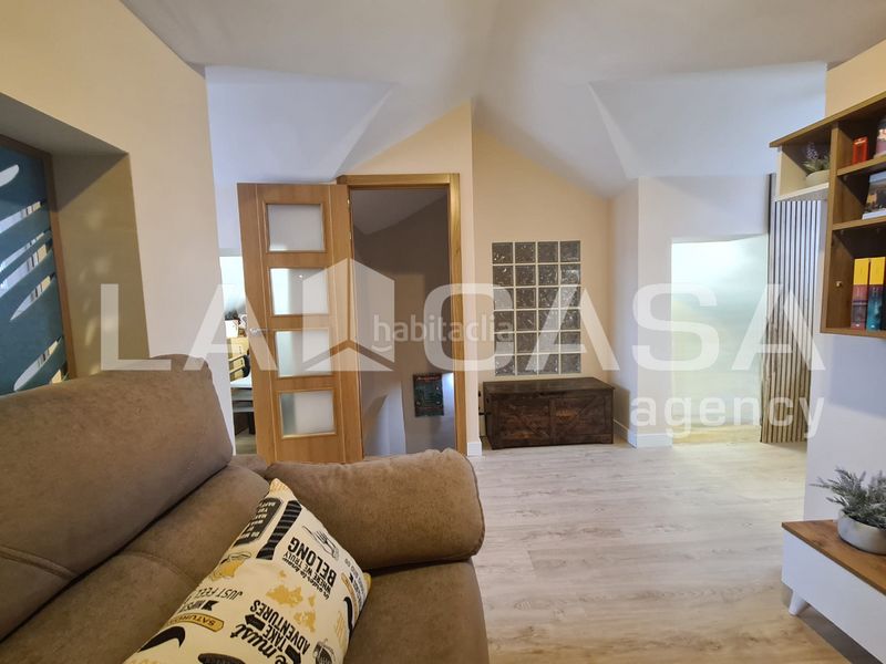 Foto b6513512-d11c-4c03-a905-678591392a38. Casa adossada a Olivar de Quintos Montequinto