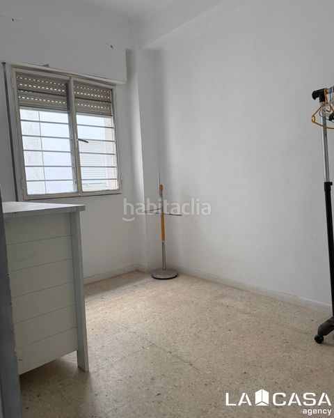 Foto 4be45b77-313f-40c4-b772-710c59342f59. Pis a Cruz Roja Sevilla