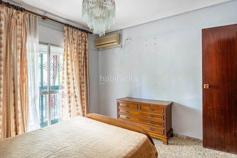 Foto bf156b86-b7da-4344-bb21-09c0d53b1260. Pis a Juan XXIII - Rochelambert Sevilla