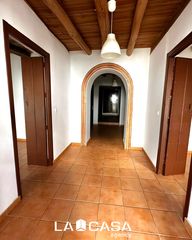 Casa aparellada  Calle maestro falla. Espectacular vivienda en venta en el centro de ronquillo.