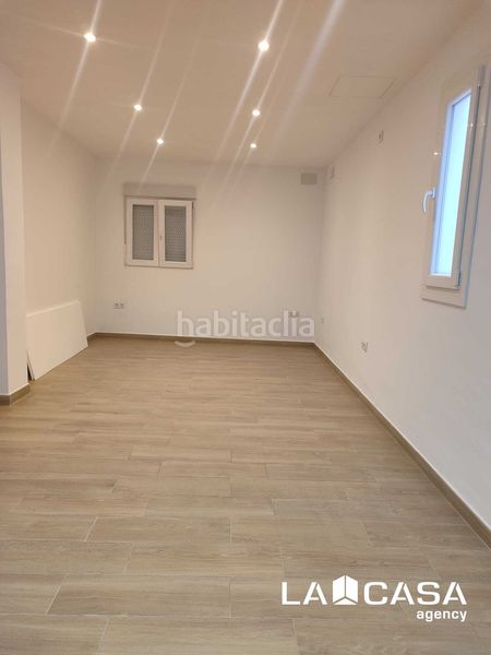 Foto f304d6af-15a5-42e3-b72b-053aaabb97c2. Pis amb calefacció a Bellavista Sevilla