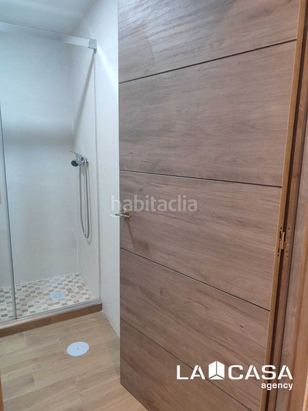 Foto f3ed7316-b13c-4459-a811-7bd5811eba11. Pis amb calefacció a Bellavista Sevilla
