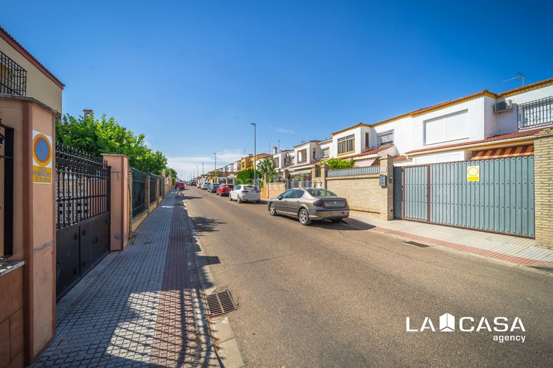 Foto 9685d9c4-a7d2-42ee-ae18-062370ca8998. Casa a Arco Norte - Avda España Dos Hermanas