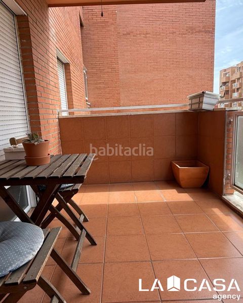 Foto 8866b592-e2b5-4e74-aacd-6199c474808f. Pis amb aparcament piscina a Urbadiez - Entrepuentes Sevilla