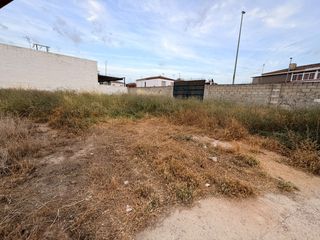 Wohngrundstück  Avenida primera. Residencial en venta en la hacienda  nueva andalucía.