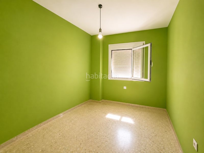 Foto f59d6955-2370-4150-85e3-337dc9768e7b. Pis amb aparcament a Palmete Sevilla