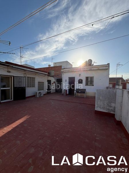 Foto 822c31cd-2d8f-4521-a94c-d5d0645e7200. Casa amb calefacció a El Arenal - La Pólvora Dos Hermanas