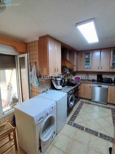 Foto 28a054a0-0de1-4043-a4ea-d7a0c1278789. Piso  con opción de garaje en segunda aguda en Cádiz