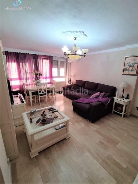 Foto 53a75fc1-0dc4-441a-ade3-dd2a1d316eb7. Piso  con opción de garaje en segunda aguda en Cádiz