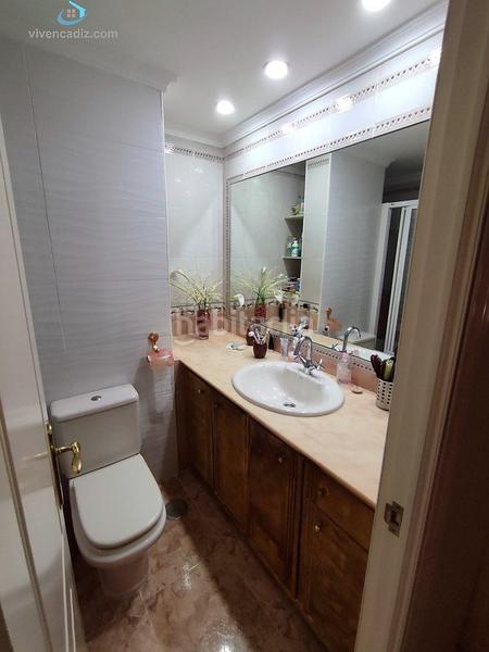 Foto b470fe18-cafc-4348-9952-e3cde2c67396. Piso  con opción de garaje en segunda aguda en Cádiz