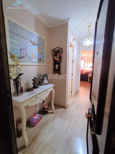 Foto eaaf8459-cb00-40ba-b46e-fdedd878dcba. Piso  con opción de garaje en segunda aguda en Cádiz